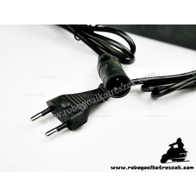   Elektromos kerékpár töltő SLA 24V 5A három pólusú papa csatlakozóval