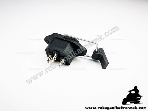 Három pólusú szögletes dugós töltőaljzat POR és VíZÁLLÓ - elektromos kerékpárhoz