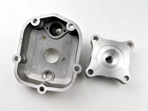 Hengerfej DERBI SENDA D50B0 2006>, GPR 2006> / GILERA 50 SMT 2006>, RCR 2006> 50ccm