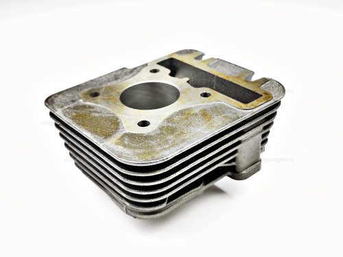 Hengerszett PIAGGIO 50CC 4T FLY / VESPA LX / S / SPRINT / PRIMAVERA D.39MM 4T 39mm - 4 szelepes