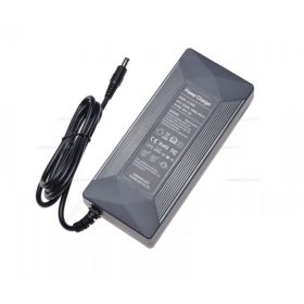 Töltő 42V 2A UNIVERZÁLIS